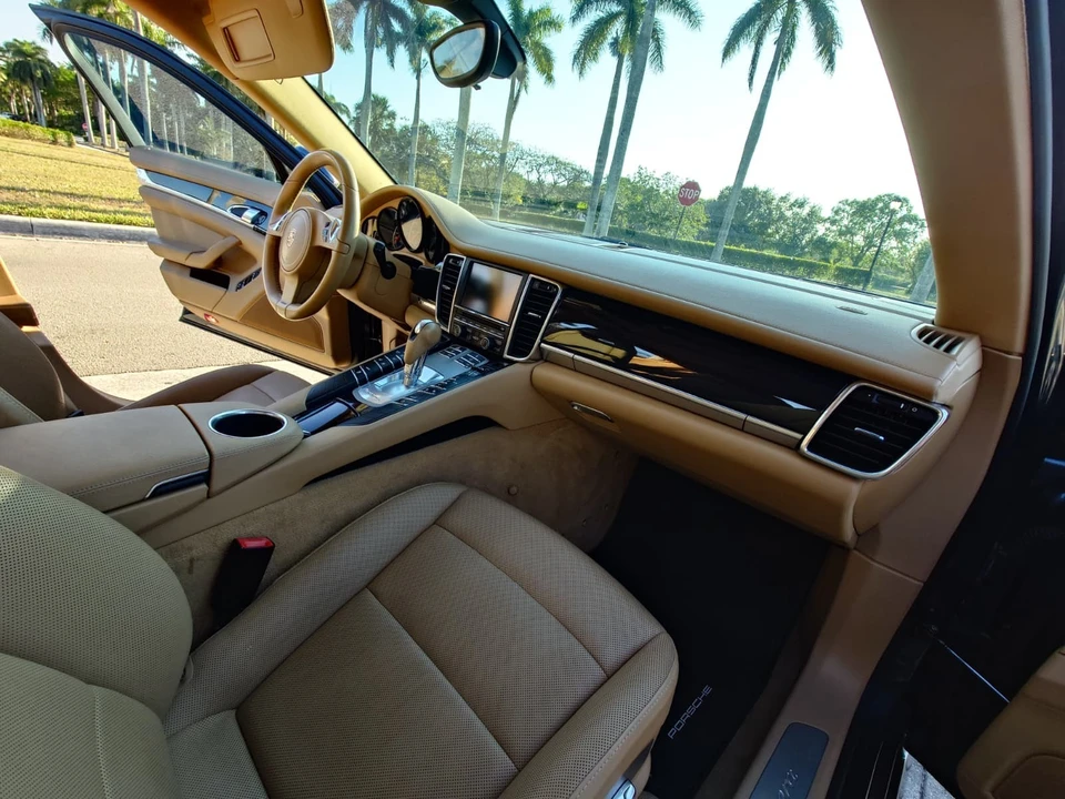2012 Porsche Panamera - Image 15 of 31