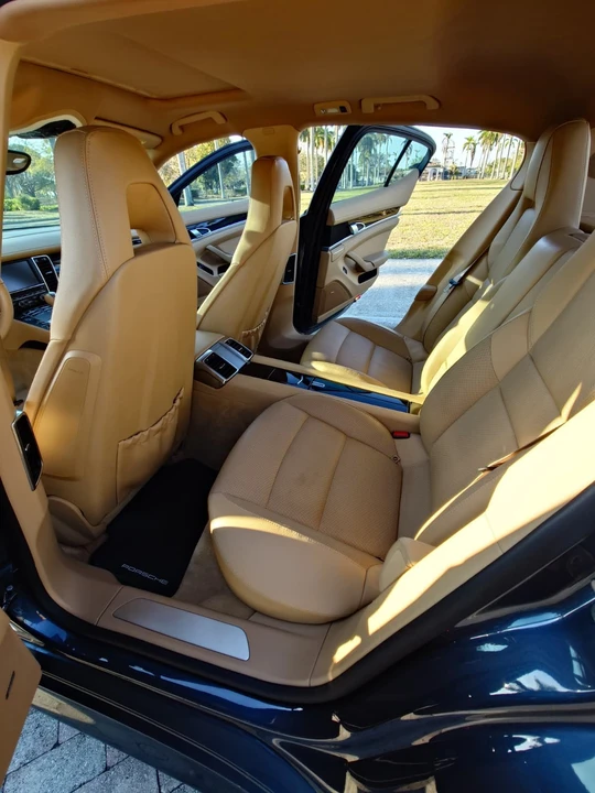 2012 Porsche Panamera - Image 25 of 31