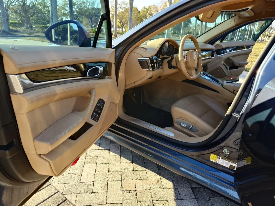 2012 Porsche Panamera - Image 20 of 31