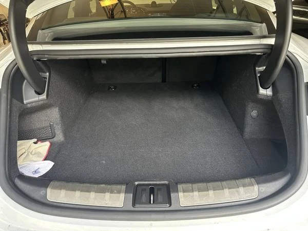 2012 Porsche Taycan - Image 7 of 17