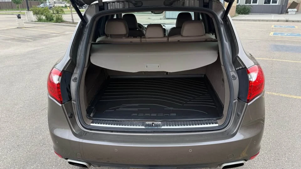2012 Porsche 958 Cayenne - Image 11 of 14