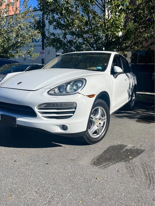 2012 Porsche 958 Cayenne - Image 2 of 6