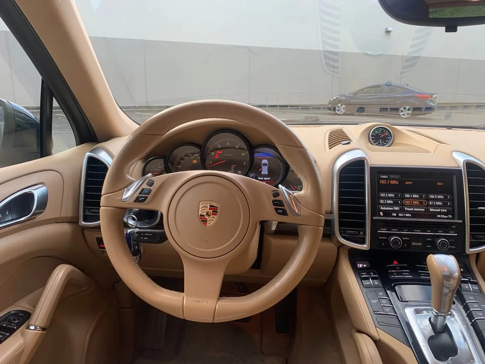 2012 Porsche 958 Cayenne - Image 12 of 17