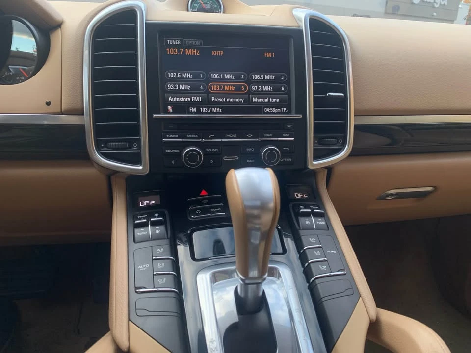 2012 Porsche 958 Cayenne - Image 14 of 17