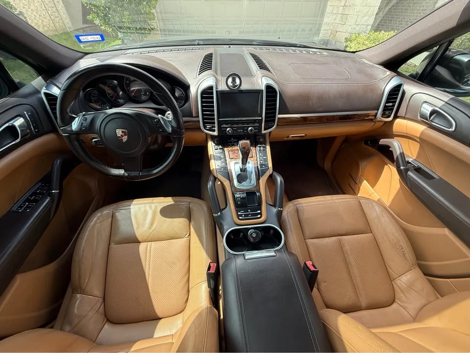 2012 Porsche 958 Cayenne - Image 10 of 12