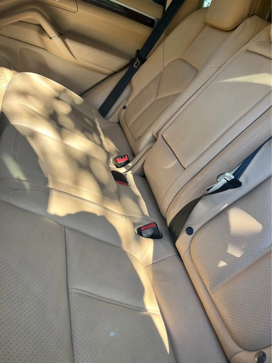 2012 Porsche 958 Cayenne - Image 6 of 6