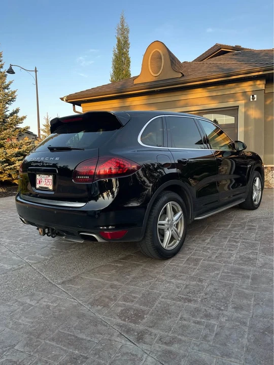 2012 Porsche 958 Cayenne - Image 2 of 15
