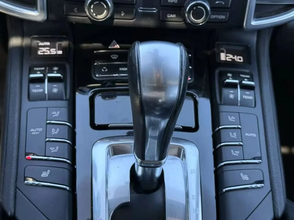 2012 Porsche 958 Cayenne - Image 13 of 19