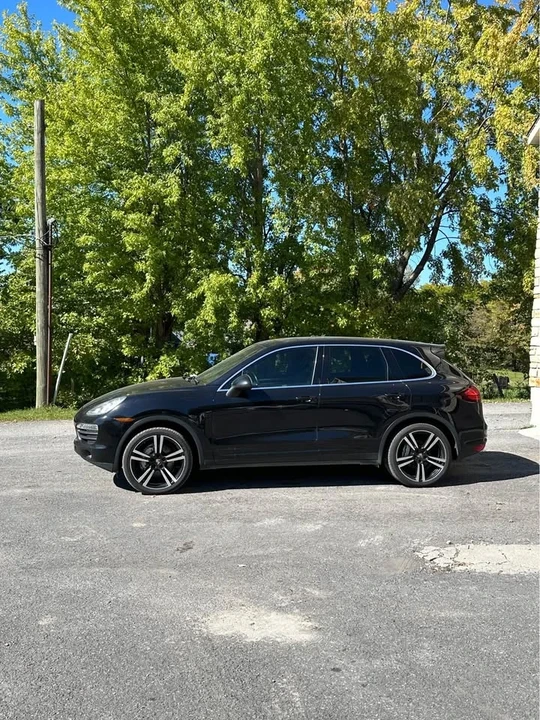 2012 Porsche 958 Cayenne - Image 3 of 8