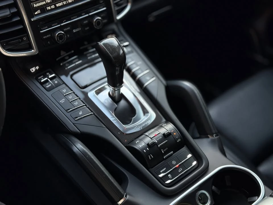 2012 Porsche 958 Cayenne - Image 9 of 18