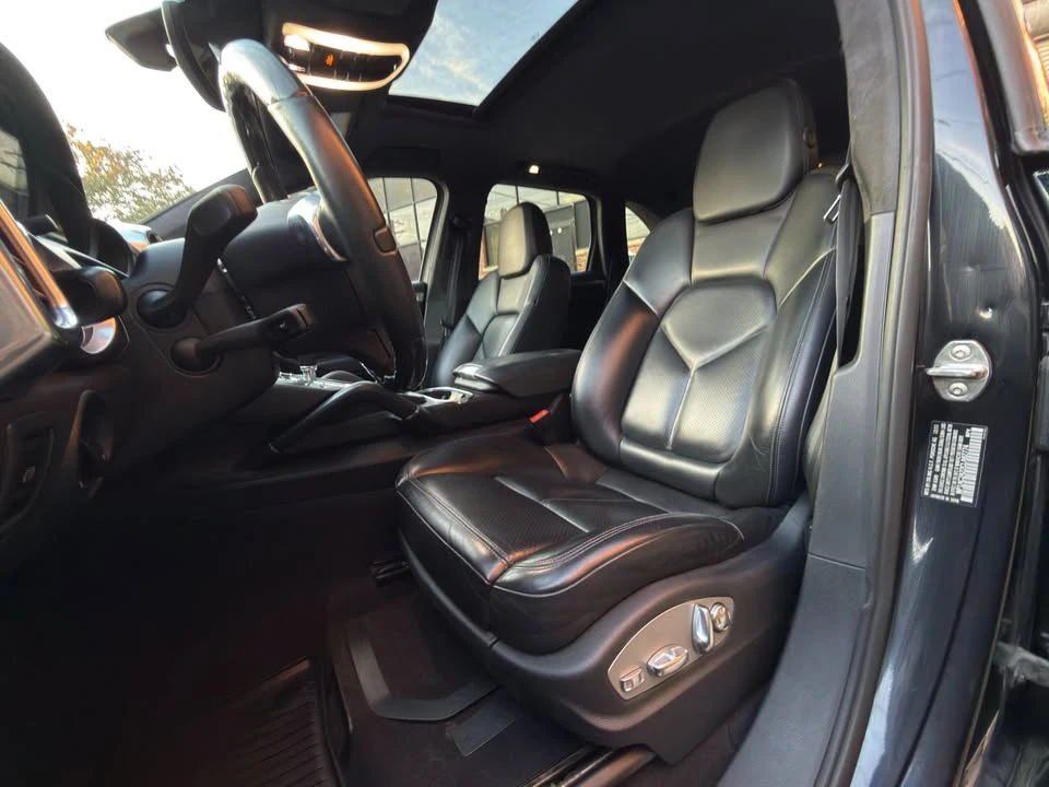 2012 Porsche 958 Cayenne - Image 13 of 18