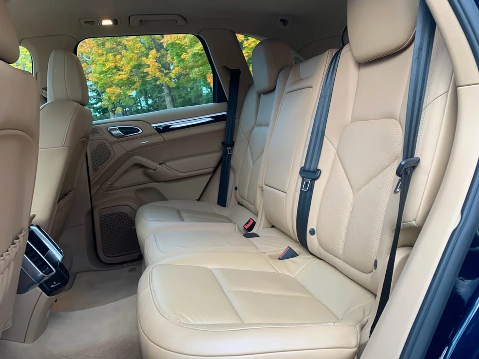 2012 Porsche 958 Cayenne - Image 16 of 17