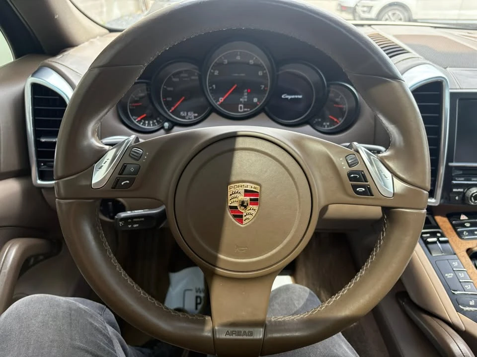 2012 Porsche 958 Cayenne - Image 9 of 16
