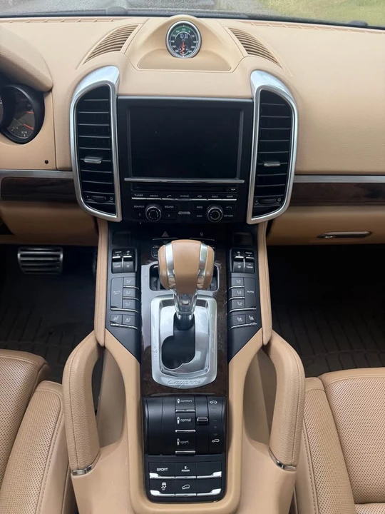2012 Porsche 958 Cayenne - Image 5 of 9
