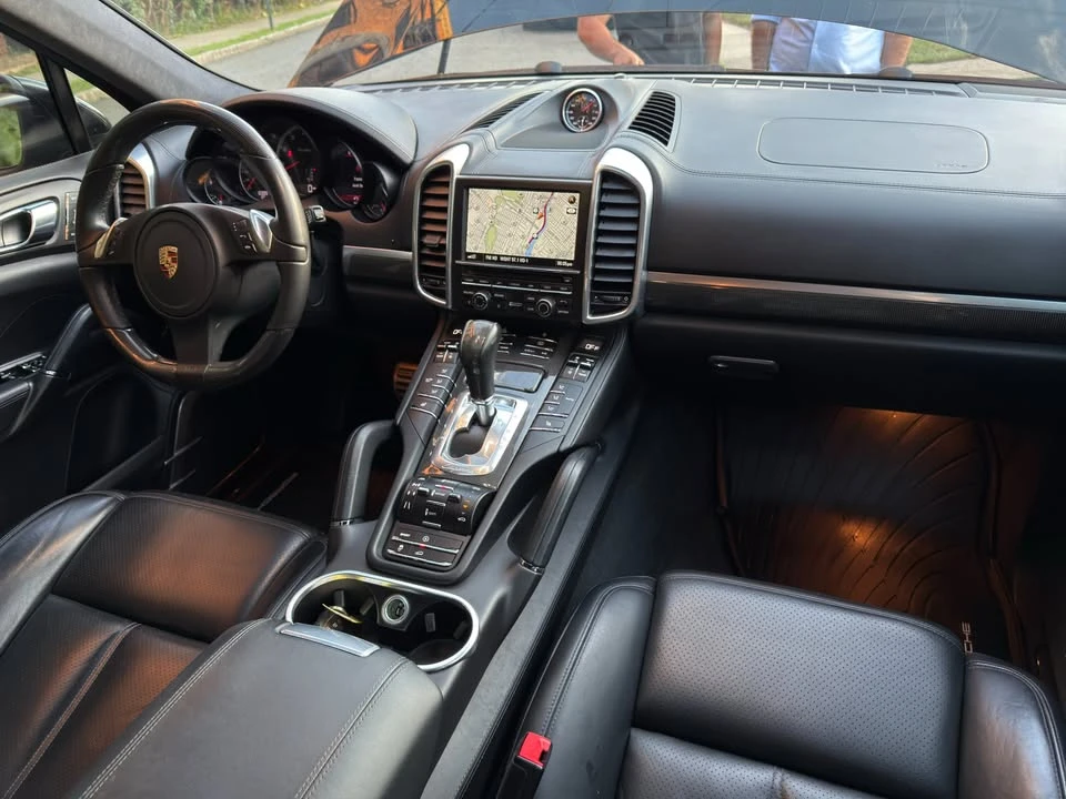 2012 Porsche 958 Cayenne - Image 17 of 18