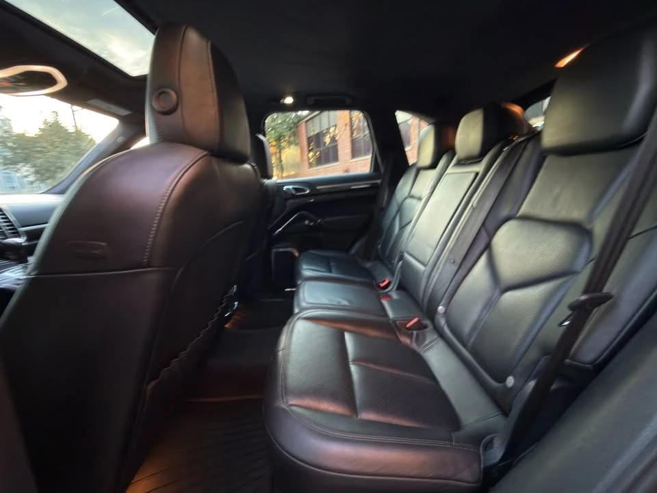 2012 Porsche 958 Cayenne - Image 14 of 18