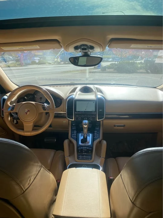 2012 Porsche 958 Cayenne - Image 10 of 14
