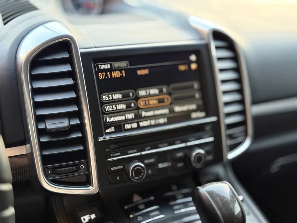 2012 Porsche 958 Cayenne - Image 8 of 18