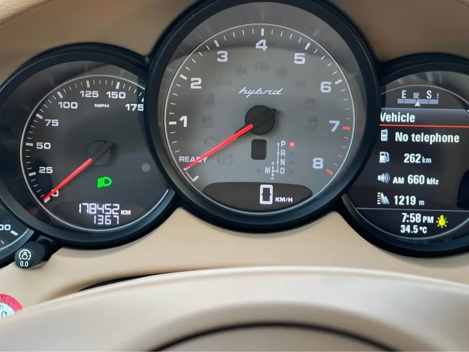 2012 Porsche 958 Cayenne - Image 10 of 12