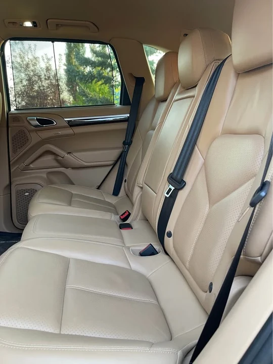 2012 Porsche 958 Cayenne - Image 8 of 12