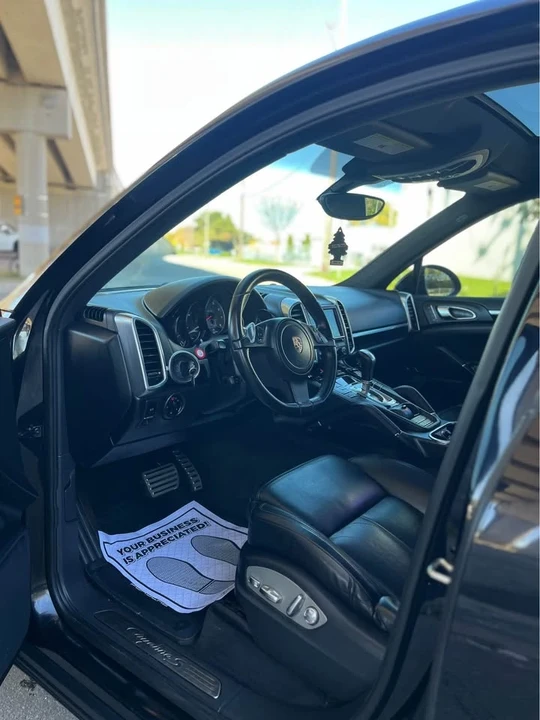 2012 Porsche 958 Cayenne S - Image 11 of 18