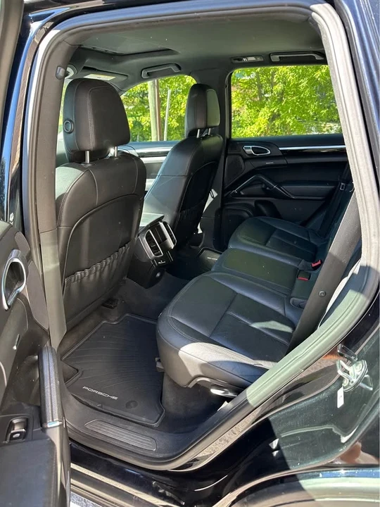 2012 Porsche 958 Cayenne - Image 8 of 8