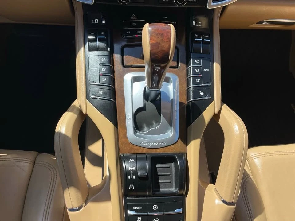 2012 Porsche 958 Cayenne - Image 11 of 19