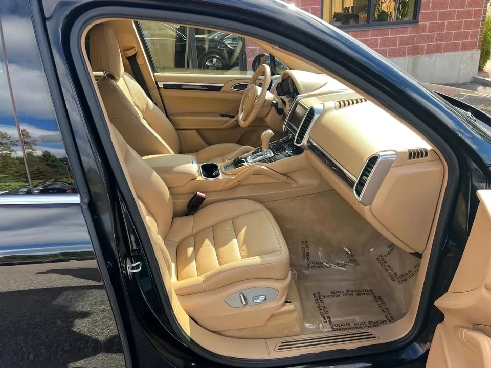 2012 Porsche 958 Cayenne - Image 14 of 20