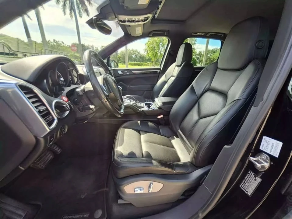 2012 Porsche 958 Cayenne - Image 12 of 20