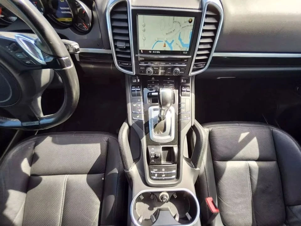 2012 Porsche 958 Cayenne - Image 17 of 20