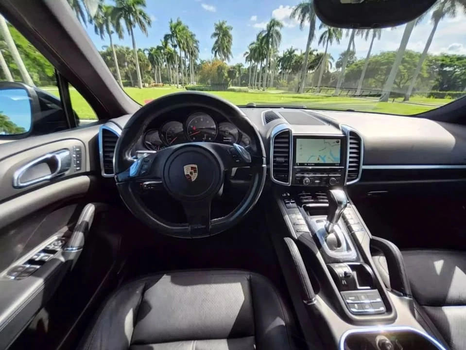 2012 Porsche 958 Cayenne - Image 14 of 20
