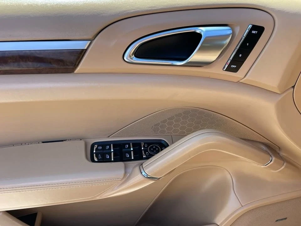 2012 Porsche 958 Cayenne - Image 18 of 19