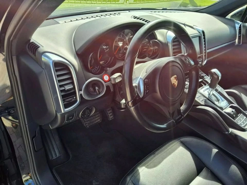 2012 Porsche 958 Cayenne - Image 11 of 20