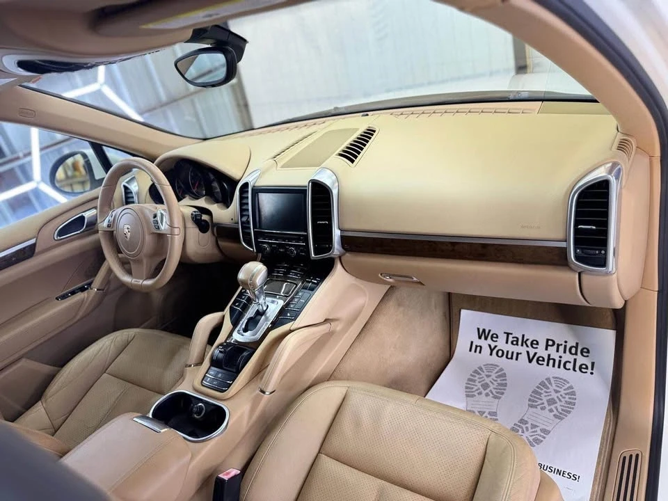 2012 Porsche 958 Cayenne - Image 9 of 13