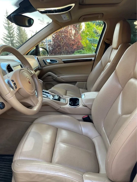2012 Porsche 958 Cayenne - Image 8 of 15
