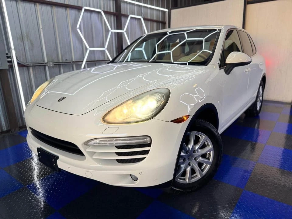 2012 Porsche 958 Cayenne - Image 3 of 9