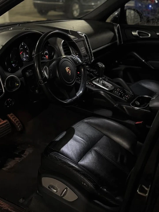 2012 Porsche 958 Cayenne - Image 5 of 8