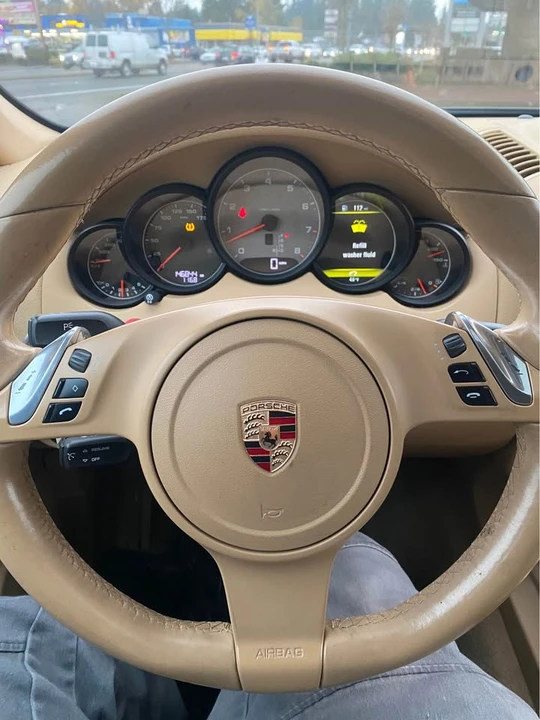 2012 Porsche 958 Cayenne - Image 10 of 12