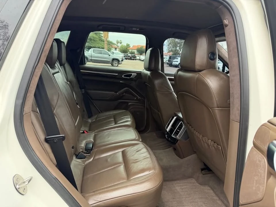 2012 Porsche 958 Cayenne - Image 16 of 20