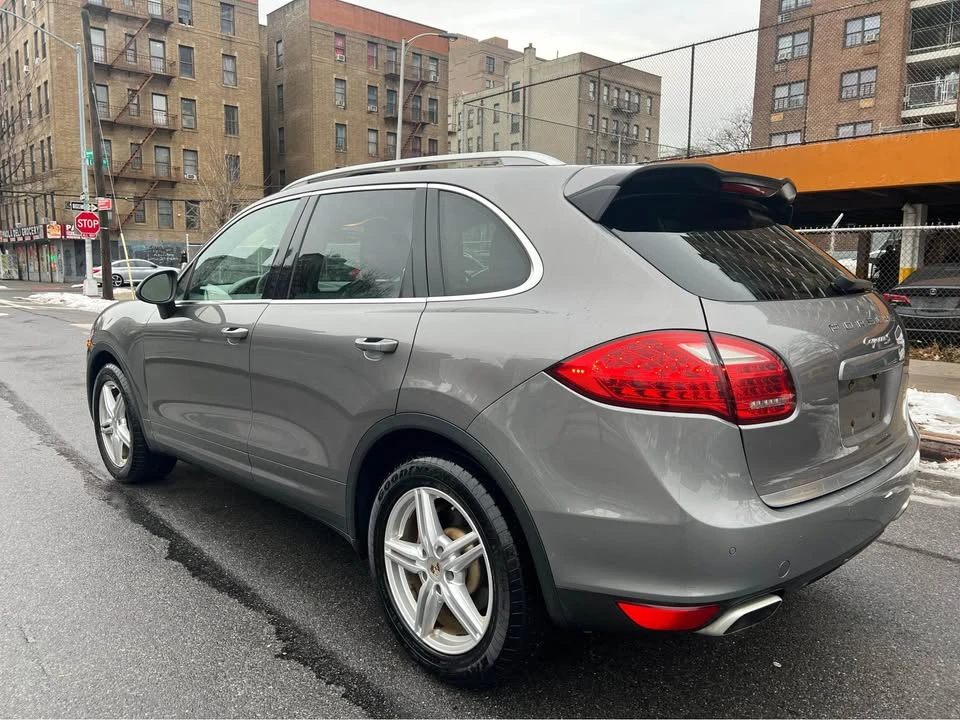 2012 Porsche 958 Cayenne - Image 6 of 10