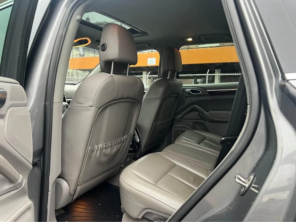 2012 Porsche 958 Cayenne - Image 10 of 10