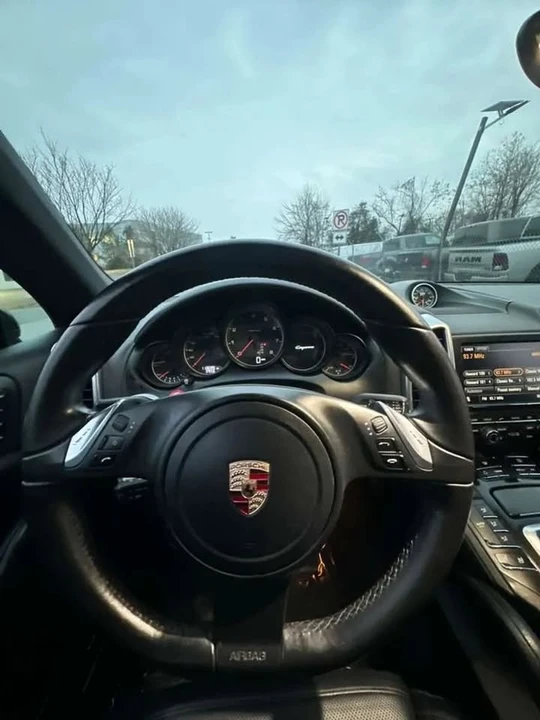 2012 Porsche 958 Cayenne - Image 18 of 19