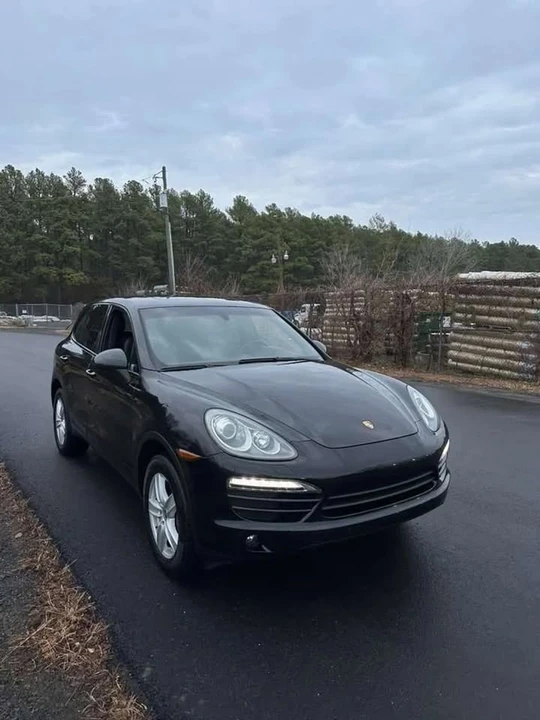 2012 Porsche 958 Cayenne - Image 2 of 19