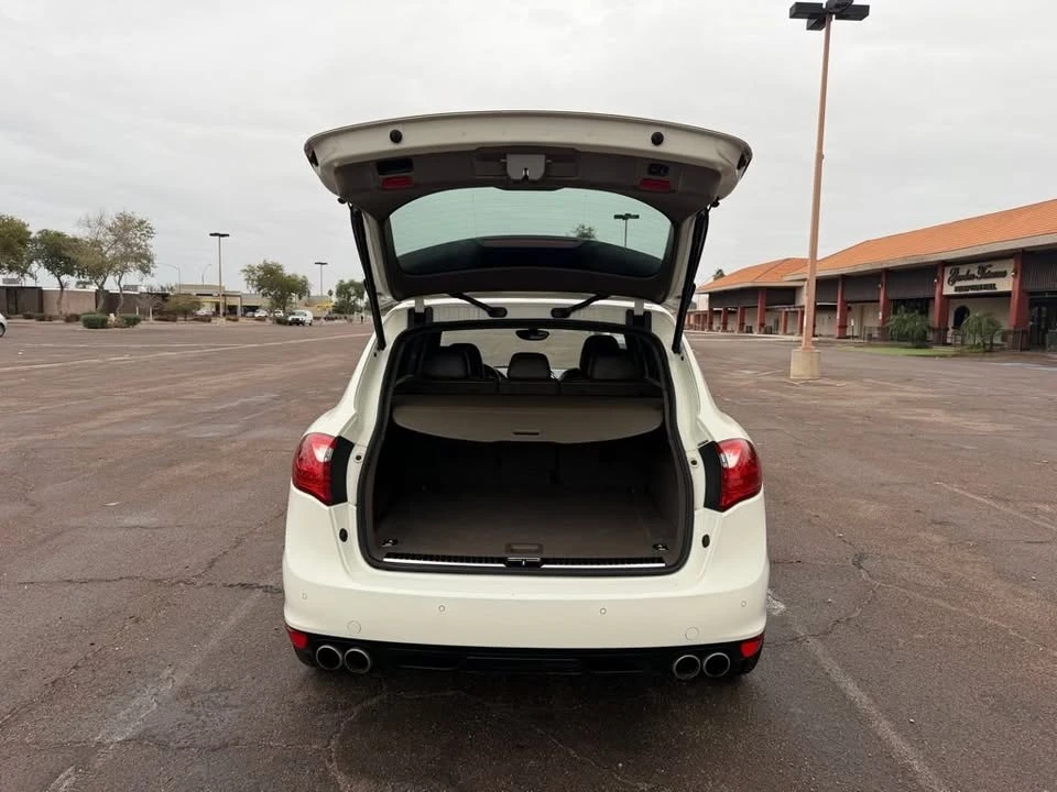 2012 Porsche 958 Cayenne - Image 13 of 20