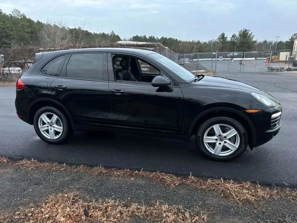 2012 Porsche 958 Cayenne - Image 3 of 19