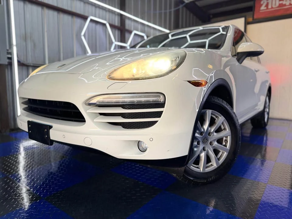2012 Porsche 958 Cayenne - Image 3 of 10