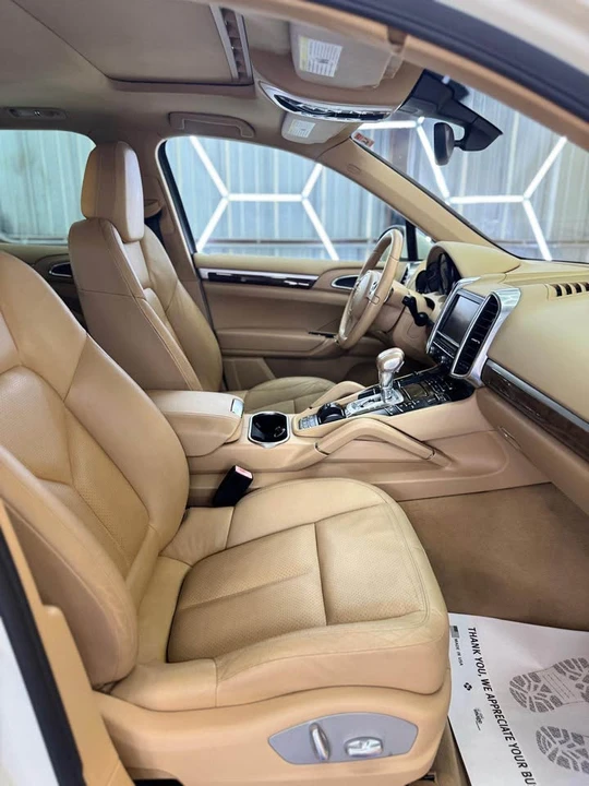 2012 Porsche 958 Cayenne - Image 10 of 15