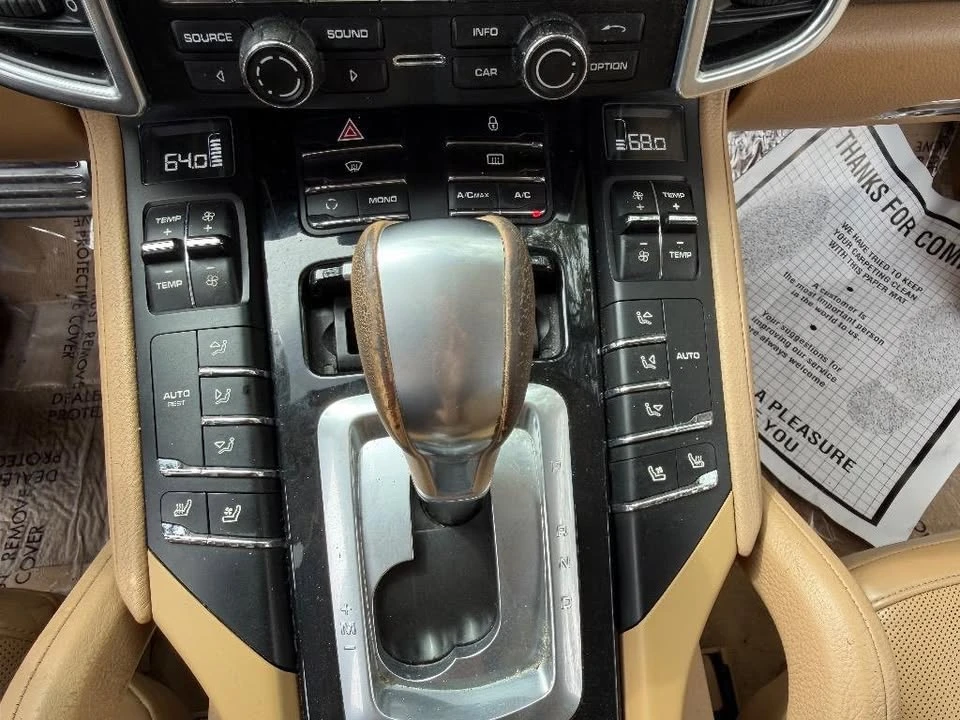 2012 Porsche 958 Cayenne - Image 15 of 16