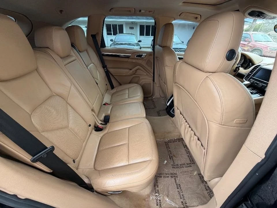 2012 Porsche 958 Cayenne - Image 16 of 16
