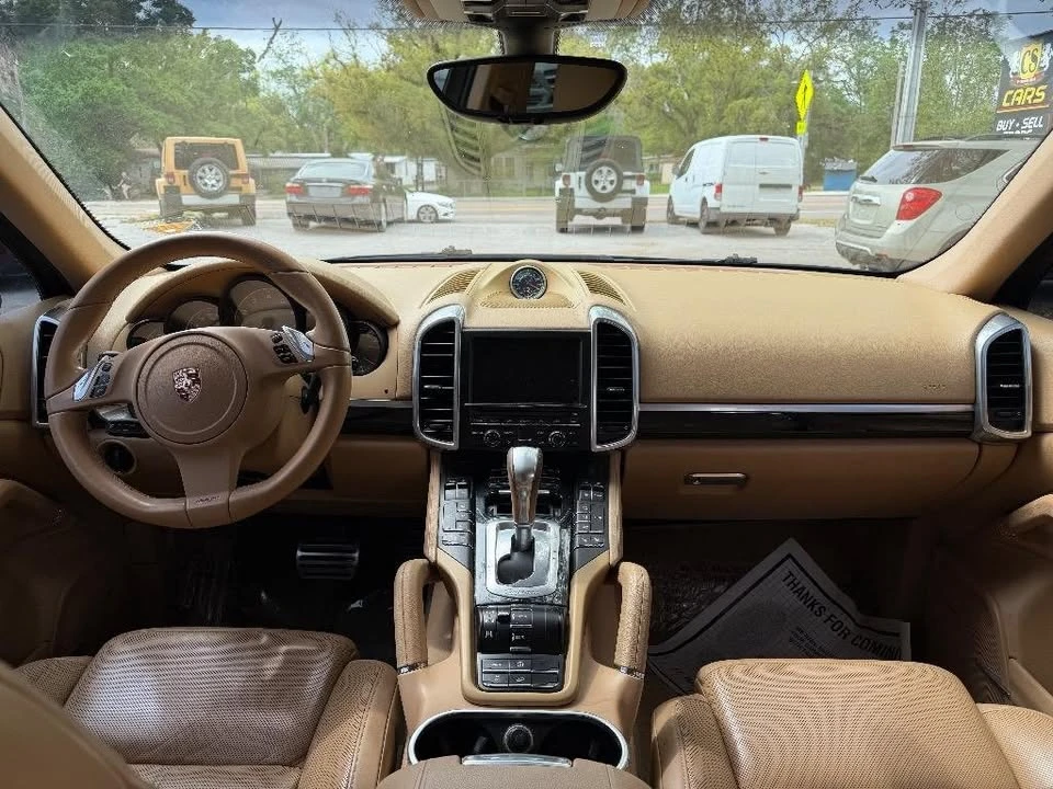 2012 Porsche 958 Cayenne - Image 8 of 16